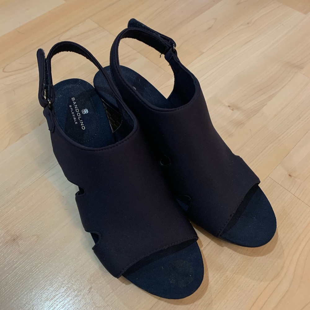 Bandolino Navy Wedges 8.5  New